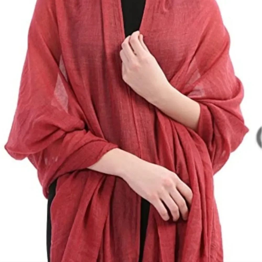 BRAND NEW NORDSTROM RACK CHILI PEPPER LONG EXTRA LARGE SCARF